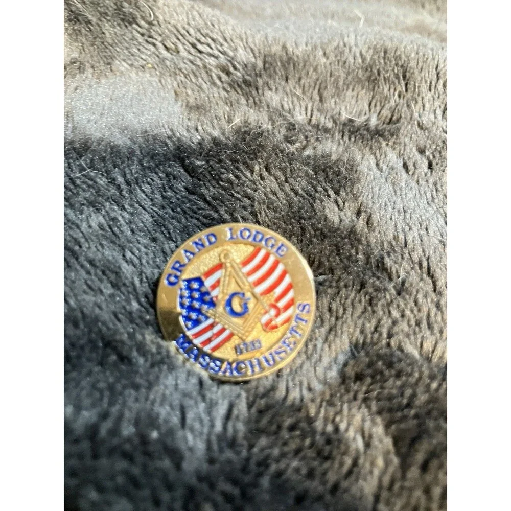 Free Mason 1733 Grand Lodge Massachusetts Label Pin Rare Antique Masonic